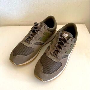 New Balance 420 Unisex 8.5men/10women in military green new w/o tags